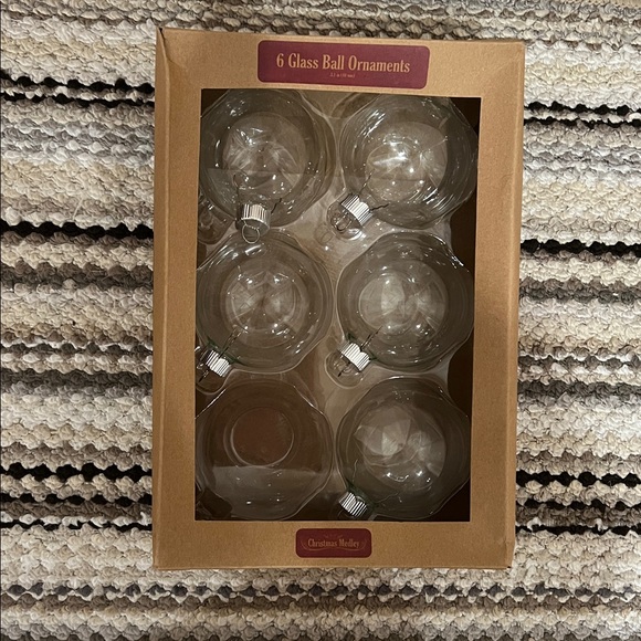 Christmas Medley, 6, clear, glass, ball, ornaments in each package. NWT! - Picture 3 of 3